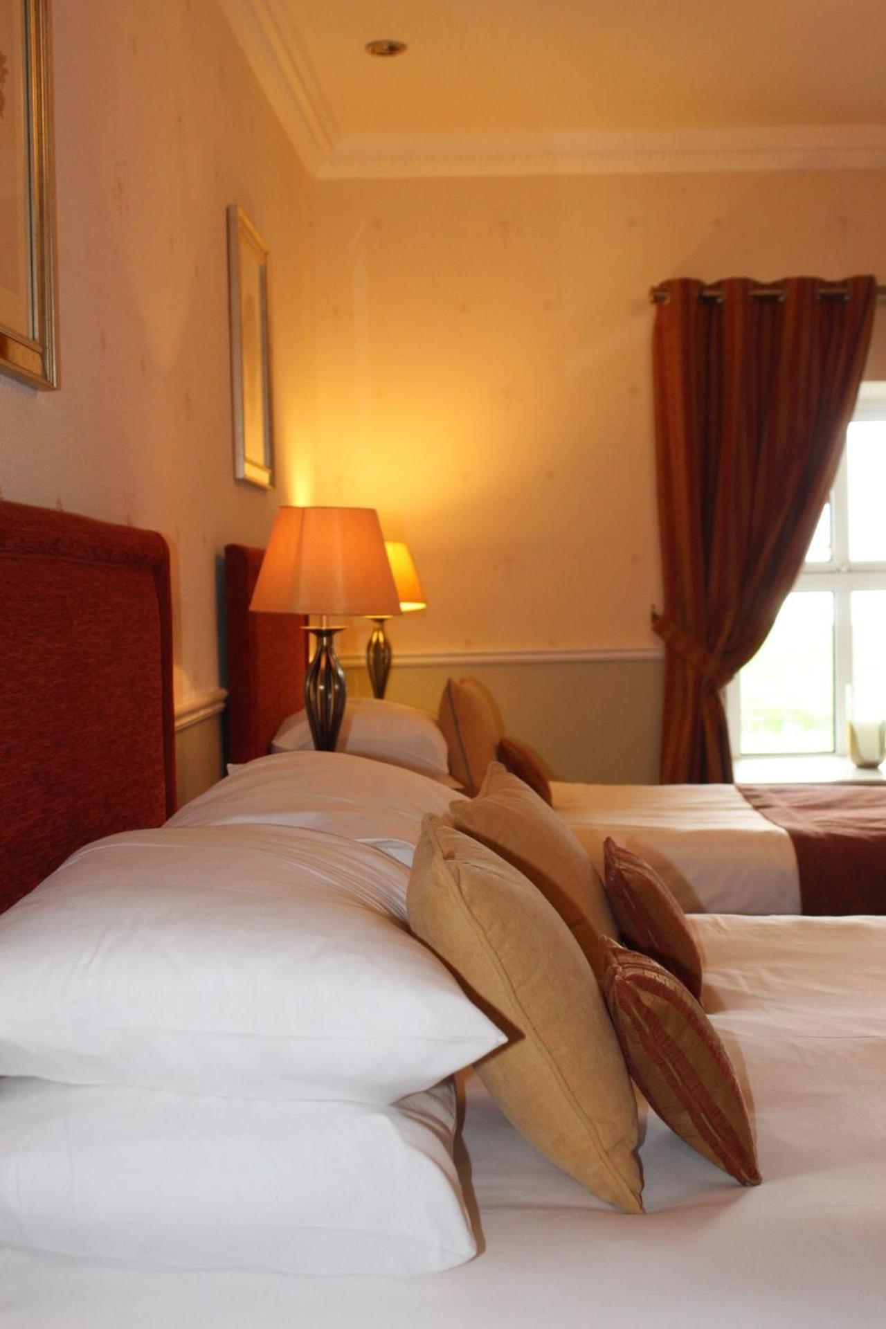 Aran View Country House And Lodge Doolin Exterior photo