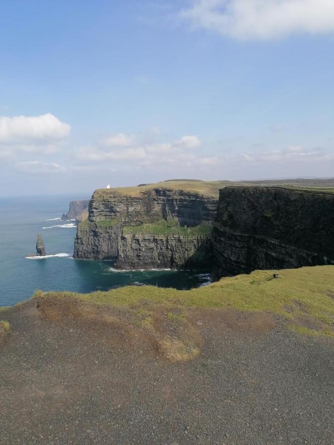 Aran View Country House And Lodge Doolin Exterior photo